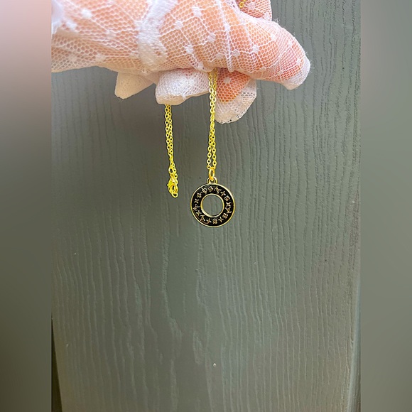 Sold - Picture 3 of 6